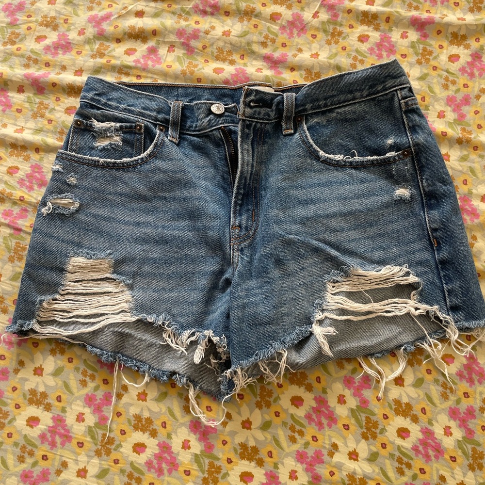 Abercrombie & Fitch Mid-Rise Boyfriend Jean Shorts